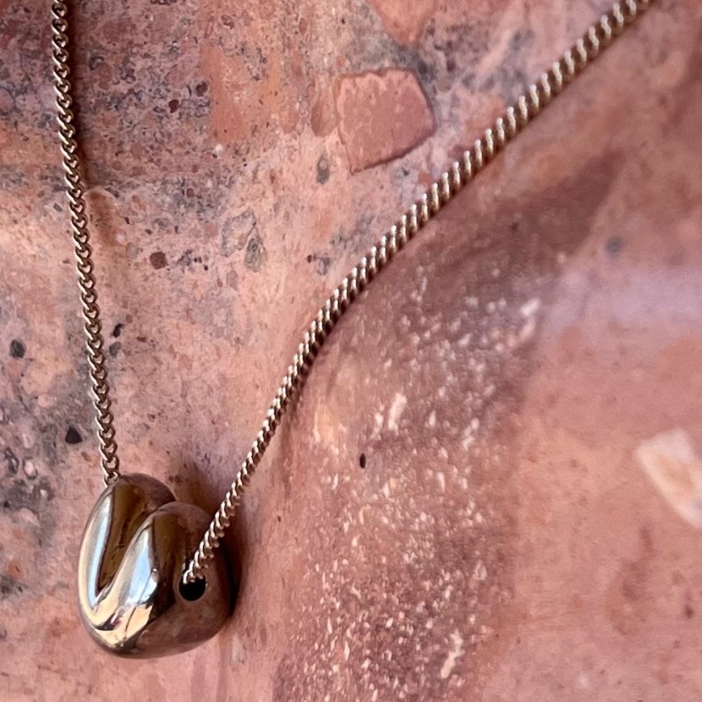 Xilo Heart Silver Necklace - Picture 9 of 11
